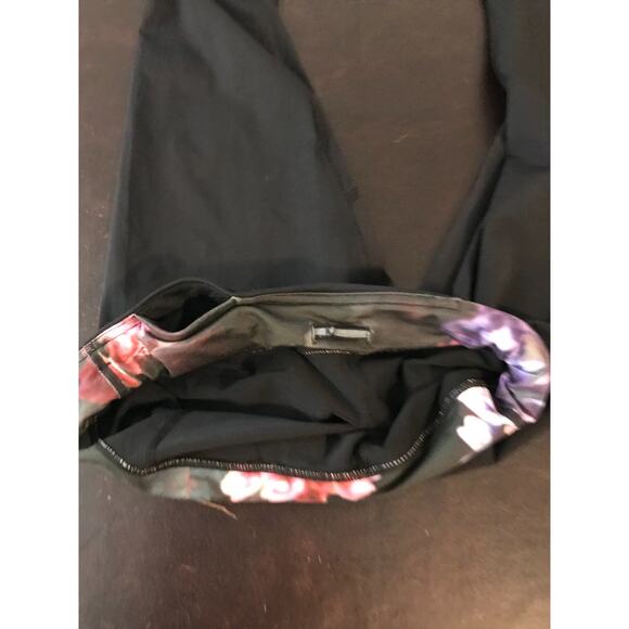 Lululemon Run: Inspire Crop II Black / Spring Has Sprung Multi - Size 6 - Picture 6 of 12